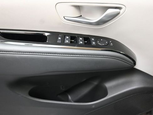 Used 2025 Hyundai Tucson Limited AWD/4WD image 21