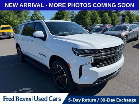 Used 2022 Chevrolet Suburban RST w/ Luxury Package AWD/4WD image 1