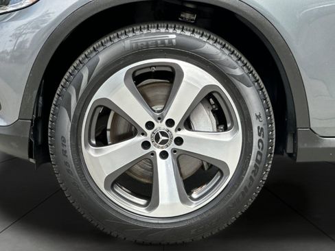 Used 2018 Mercedes-Benz GLC 300 image 24