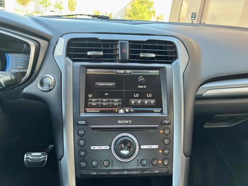 Used 2016 Ford Fusion Energi Titanium w/ Driver Assist Package FWD image 22