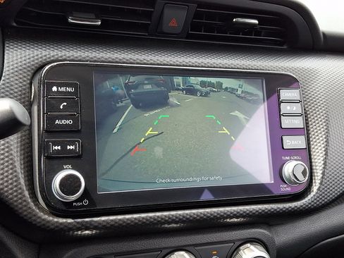 Used 2024 Nissan Kicks SV FWD image 19