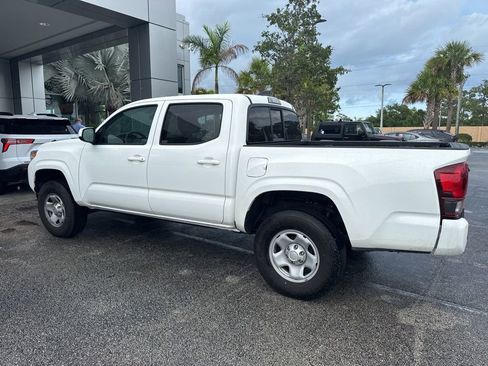 Used 2023 Toyota Tacoma SR AWD/4WD image 4