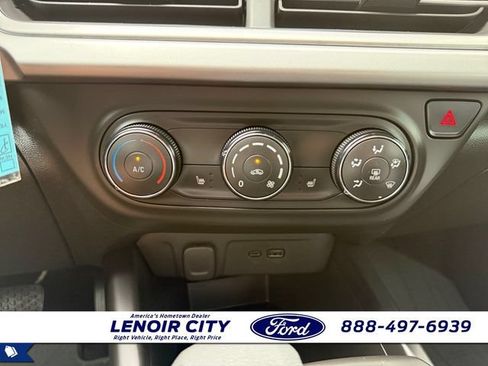 Used 2024 Chevrolet Trax LS w/ LS Convenience Package FWD image 26