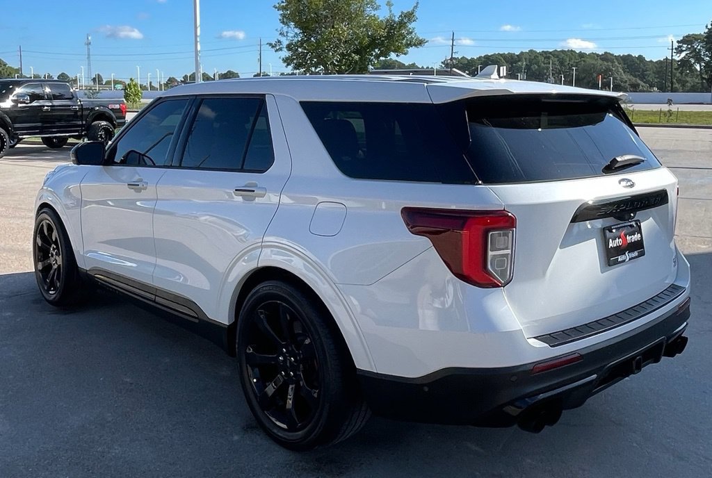 Used 2022 Ford Explorer ST w/ Equipment Group 401A AWD/4WD image 3