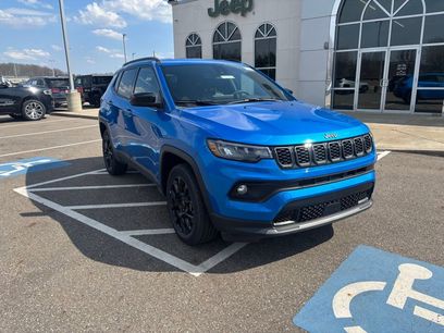 New 2025 Jeep Compass Latitude w/ Convenience Group