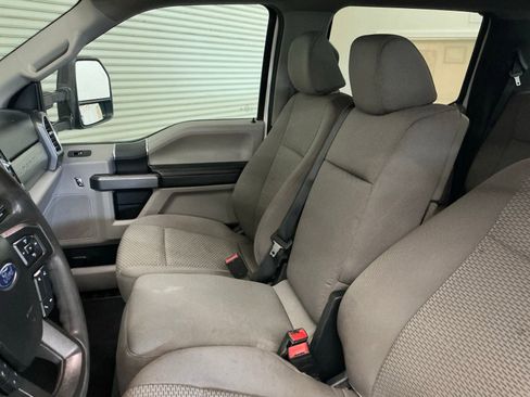 Used 2021 Ford F350 XLT image 25