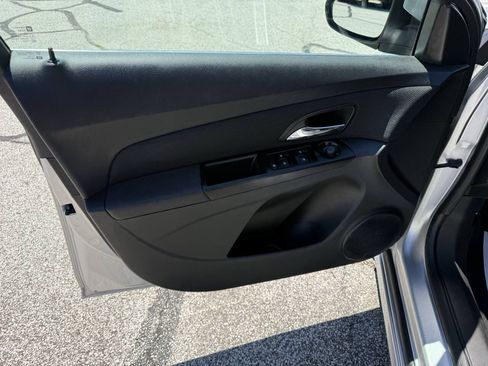 Used 2014 Chevrolet Cruze LT w/ RS Package FWD image 14