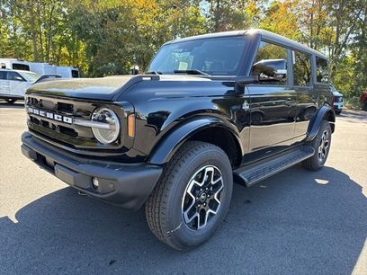 New 2025 Ford Bronco Outer Banks