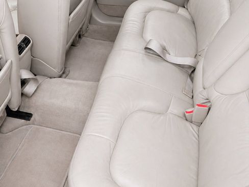 Used 2002 Buick Park Avenue FWD image 8