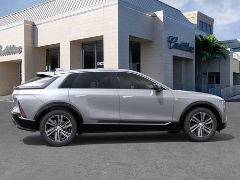 New 2026 Cadillac Lyriq Luxury w/ LPO, Floor Liner Package RWD image 5