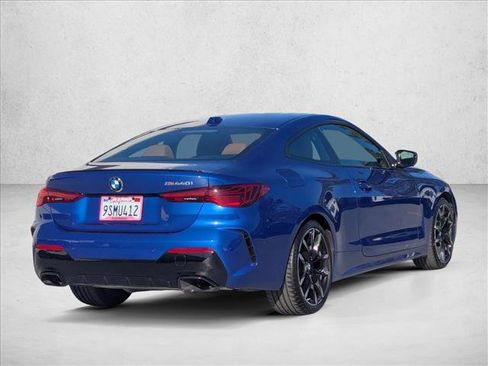 Used 2025 BMW M440i Coupe w/ Premium Package image 5