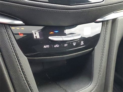 Certified 2023 Cadillac XT6 Luxury image 23