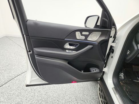 Used 2024 Mercedes-Benz GLE 450 4MATIC image 15