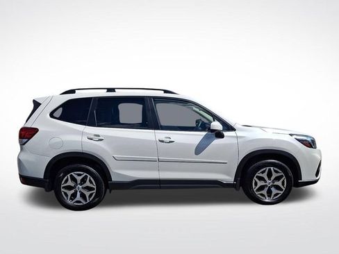 Used 2021 Subaru Forester Premium AWD/4WD image 7