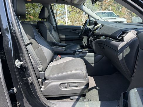 Used 2019 Honda Pilot Elite image 35