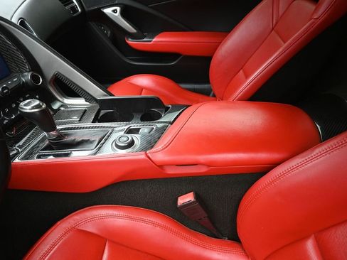 Used 2016 Chevrolet Corvette Stingray Coupe w/ 2LT Preferred Equipment Group image 15