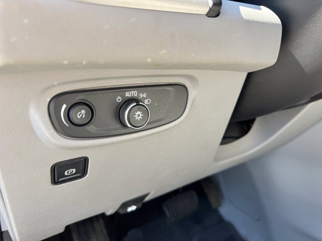 Used 2019 GMC Terrain SLE w/ Driver Convenience Package FWD image 18