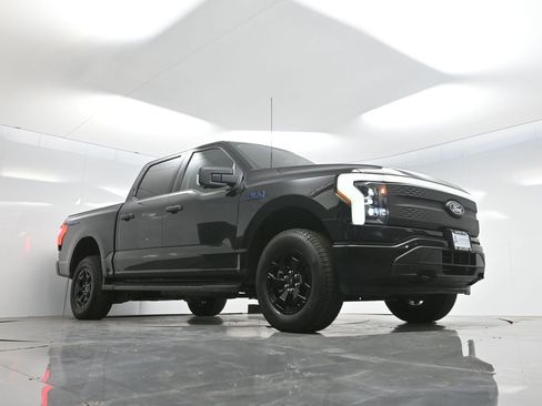 Used 2025 Ford F150 Lightning XLT AWD/4WD image 50