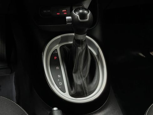 Used 2017 Kia Soul + image 26