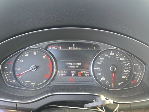 Used 2019 Audi Q5 2.0T Premium w/ Convenience Package AWD/4WD image 2