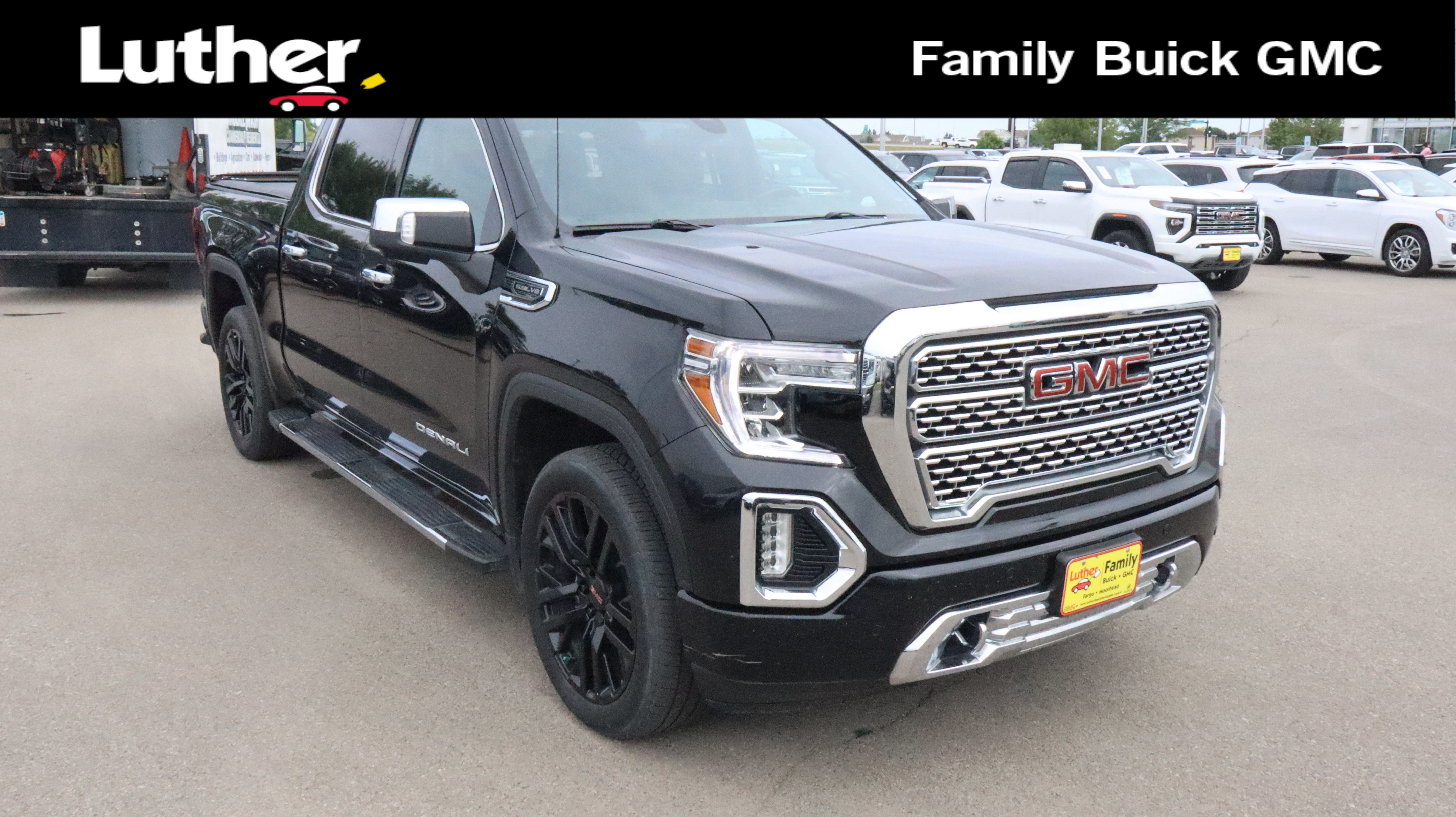 Used 2021 GMC Sierra 1500 Denali w/ Driver Alert Package II AWD/4WD image 1