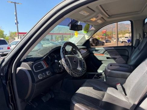 Used 2012 GMC Yukon SLT w/ SLT Chrome Package AWD/4WD image 25