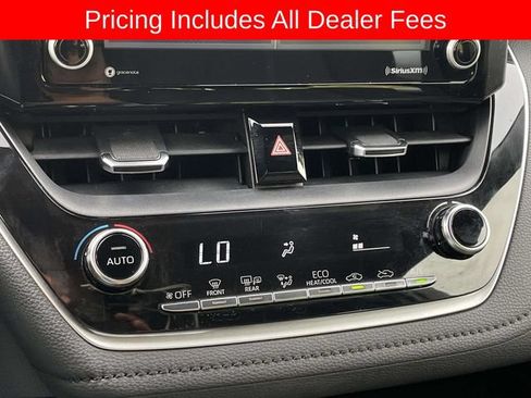 Used 2022 Toyota Corolla SE FWD image 30