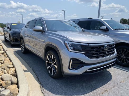 Used 2024 Volkswagen Atlas Cross Sport SEL Premium R-Line AWD/4WD image 1