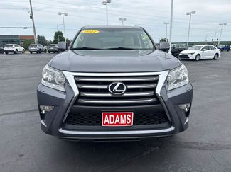 Used 2017 Lexus GX 460 Luxury w/ Preferred Accessory Package AWD/4WD video 3