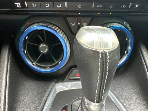 Used 2016 Chevrolet Camaro SS RWD image 18