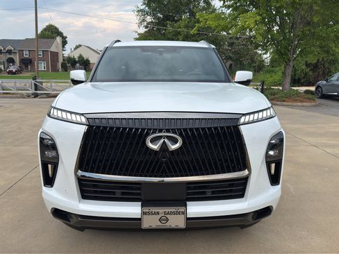 Used 2026 INFINITI QX80 Autograph w/ Premium Cargo Package AWD/4WD image 8