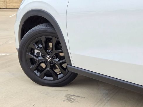 Certified 2025 Honda HR-V Sport image 28