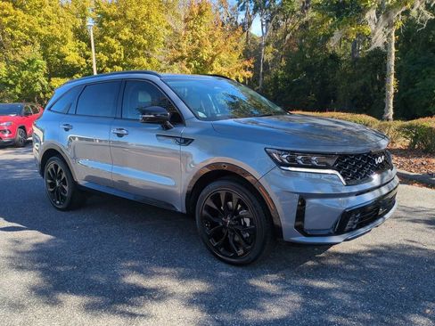 Used 2023 Kia Sorento SX image 3