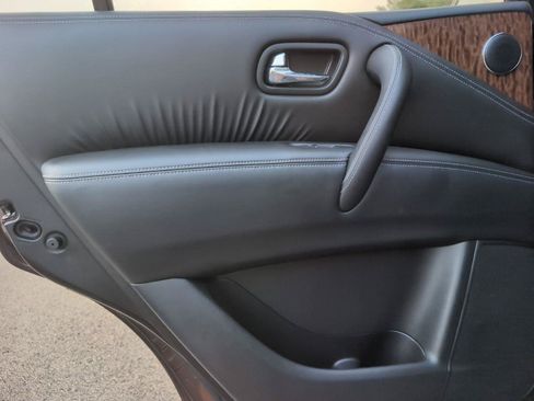 Used 2018 Nissan Armada Platinum w/ Captain Seat Package RWD image 35
