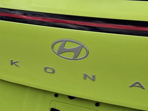 Used 2024 Hyundai Kona SEL AWD/4WD image 30