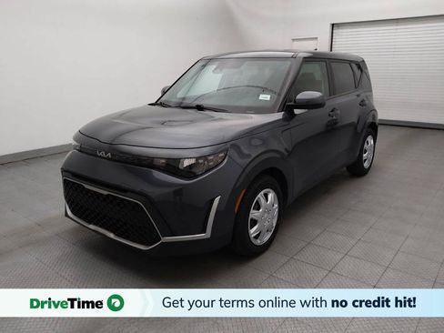 Used 2023 Kia Soul LX FWD image 1