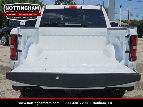New 2026 RAM 1500 Express AWD/4WD image 7