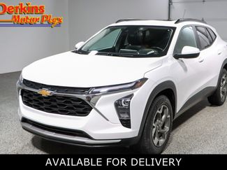 Used 2024 Chevrolet Trax LT w/ Sunroof Package FWD video 1