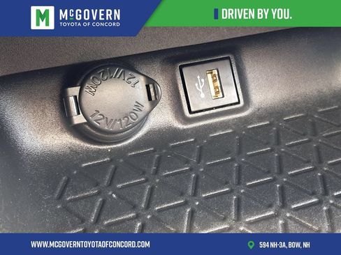 Used 2023 Toyota RAV4 XLE w/ Convenience Package AWD/4WD image 28