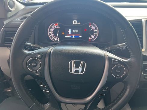 Used 2017 Honda Pilot EX-L image 11