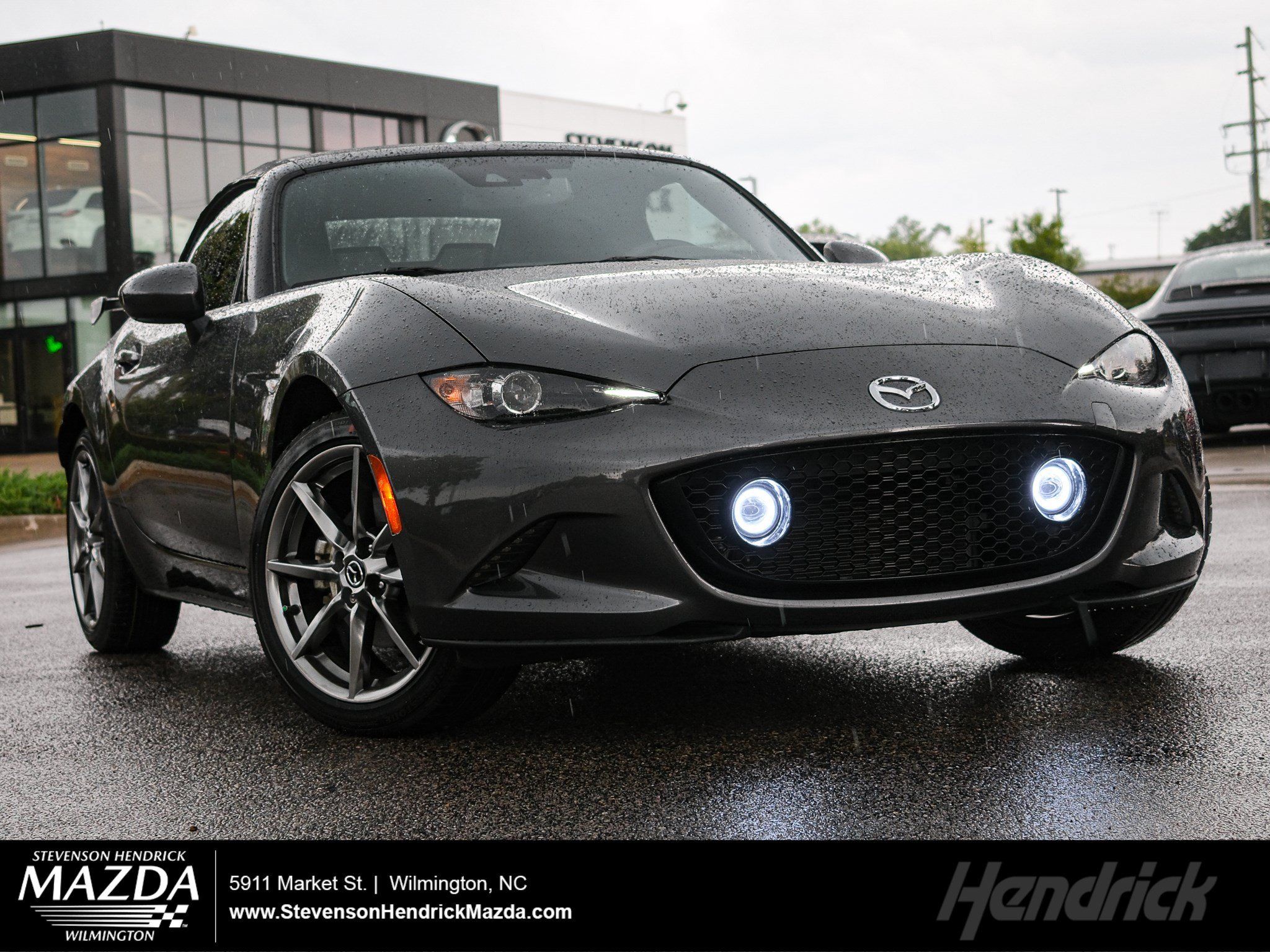 Certified 2022 MAZDA MX-5 Miata Grand Touring RWD image 1