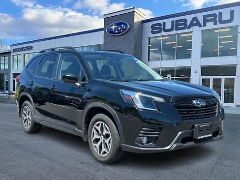 Certified 2023 Subaru Forester Premium AWD/4WD image 1