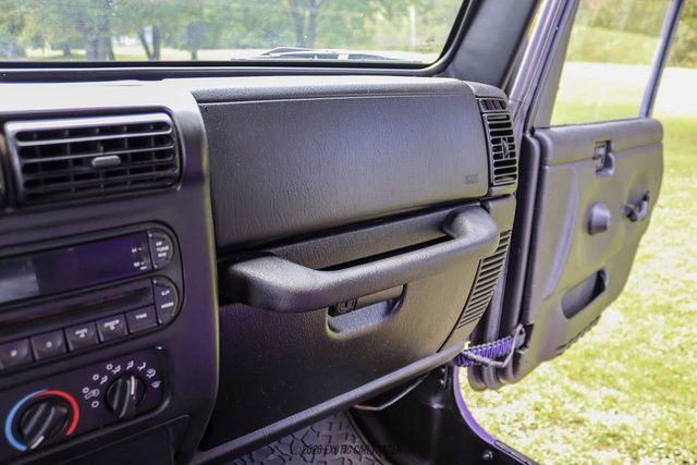 Used 2003 Jeep Wrangler Sahara AWD/4WD image 28