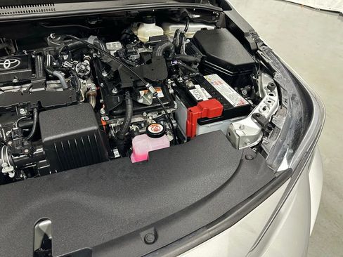 Used 2025 Toyota Corolla XLE image 67