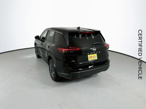 Certified 2024 Nissan Rogue S FWD image 7