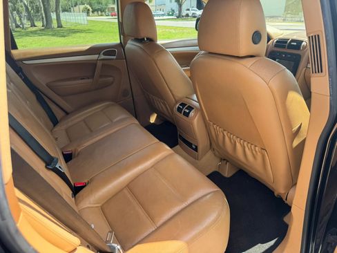 Used 2009 Porsche Cayenne AWD/4WD image 25