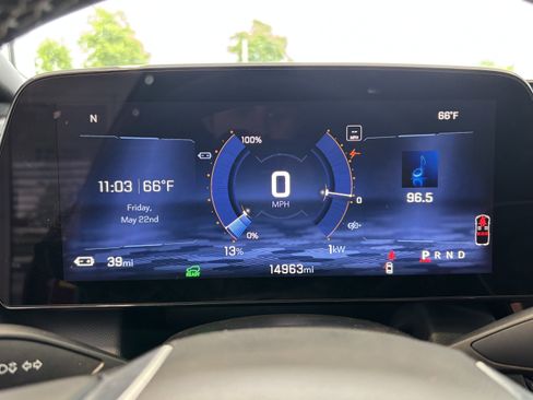 Used 2025 Chevrolet Equinox EV LT w/ Convenience Package II FWD image 9