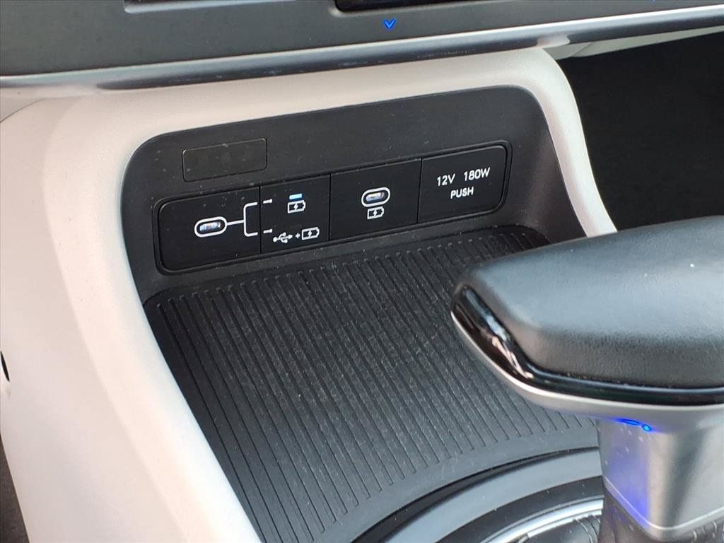 Used 2024 Hyundai Kona SEL FWD image 31