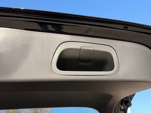 New 2026 Chevrolet Trax RS w/ Sunroof Package FWD image 33