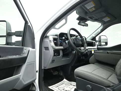 New 2026 Ford F350 XL w/ XL Chrome Package image 8